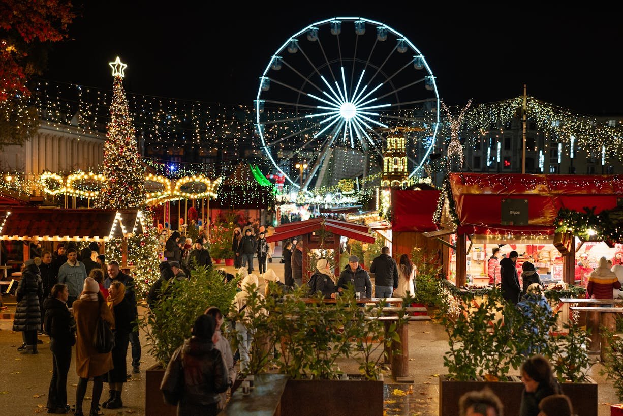 Read more about the article 5 Best Christmas Markets to Experience This Festive Season